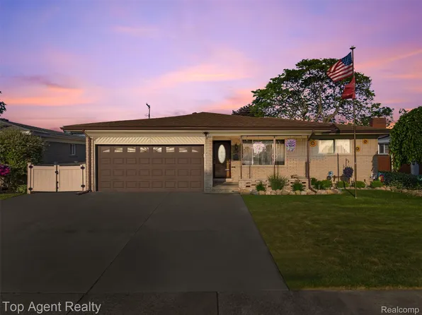 30922 Roselawn Dr, Warren, MI 48088