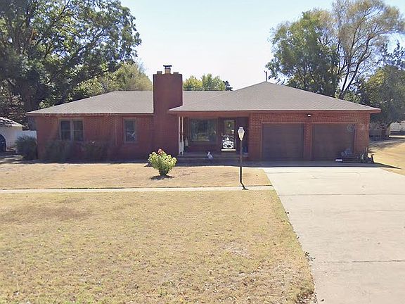 2nd image of 1015 Church St