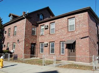 159 Pidge Ave APT 2, Pawtucket, RI 02860
