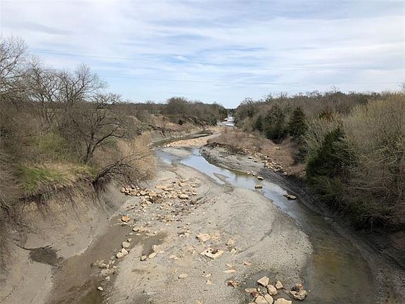 2nd image of 239 County Road 3350
