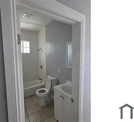 2720 Naomi Ave #4 — Photo 5