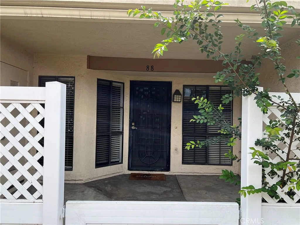 Building Photo - 3110 Cochise Way #88