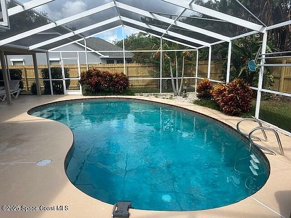 4th image of 3168 Brentwood Ln