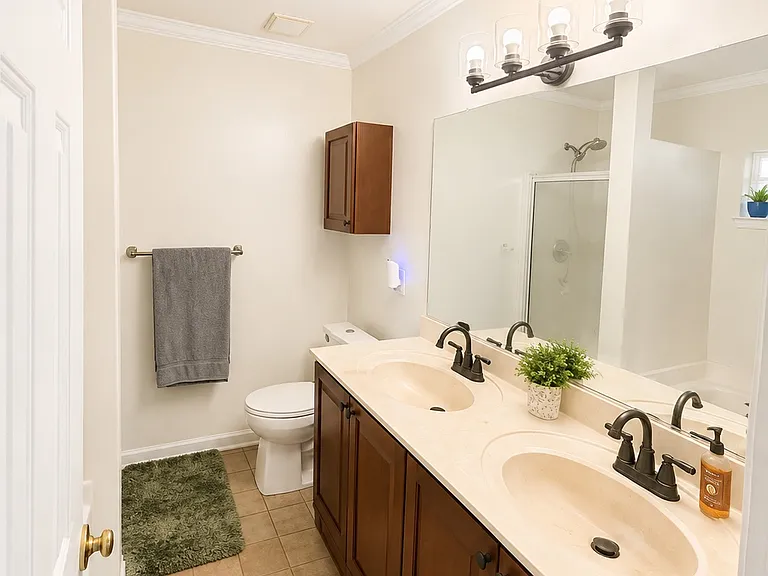 205 Lynnwood Gold Ct — Photo 10