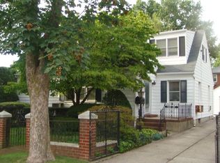 14523 18th Ave, Flushing, NY 11357