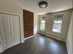 3180 38th St, Astoria, NY