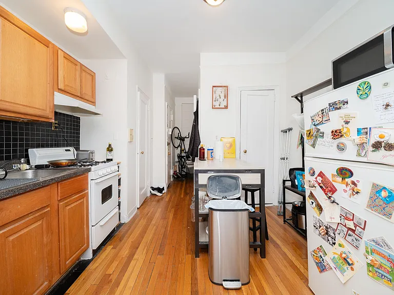 344 W 17th St #1-D — Photo 6