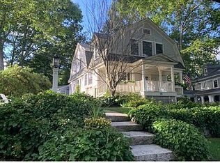 12 Oak St, Kennebunk, ME 04043