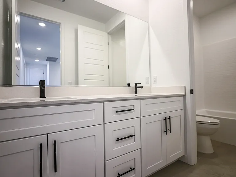 3068 W Orco Ln — Photo 22