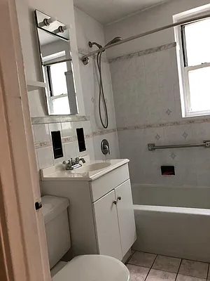 Rented by Prime Realty | media 22