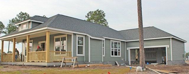 2nd image of 211 W Azalea Dr