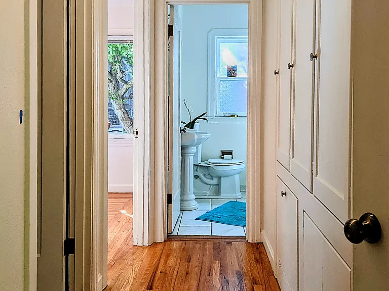 Daniels Ave — Photo 13