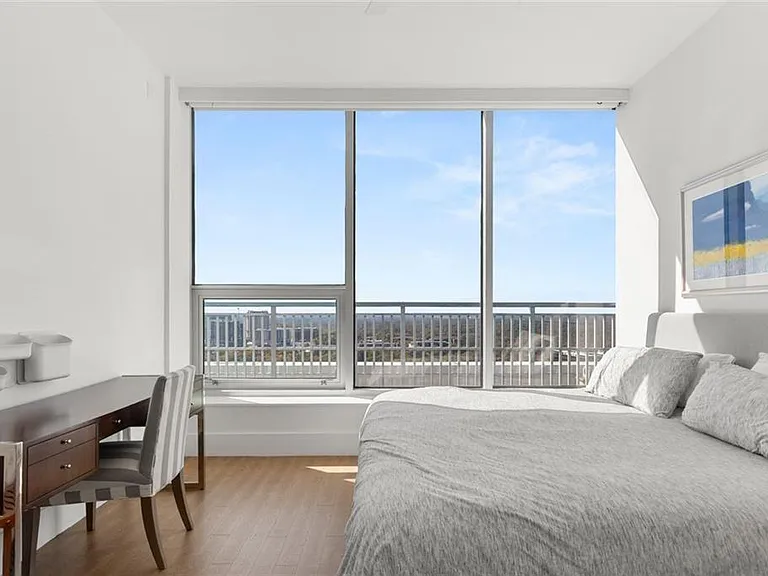3338 Peachtree Rd NE #3501 — Photo 36