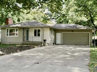 222 Navarre St, Rossville, KS 66533