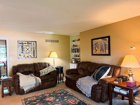 4th image of 3024 Montana Ct