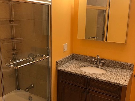 3rd image of 4255 N Campbell Ave APT 1S