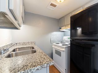 Comming Soon Housing Welcome / Section 8 Accepted & No Deposit Option! Spring Special!, Houston, TX 77011