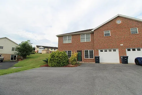 1901 Buttonwood Ct Photo 1
