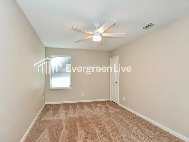 1326 Barrel Dr — Photo 6