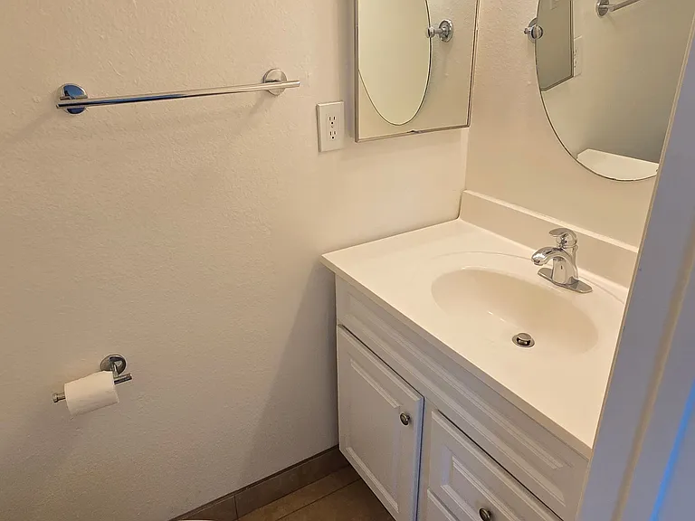 7802 Shaffer Cir #4 — Photo 9
