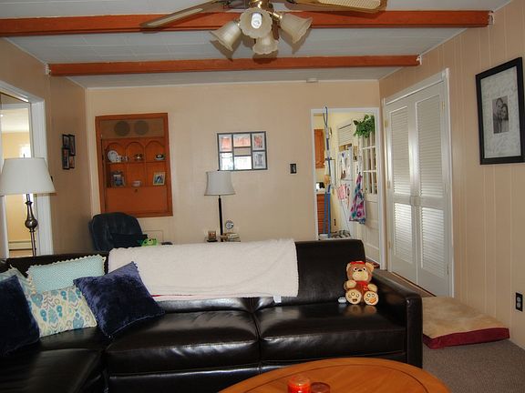 4th image of 1409 Avenue I