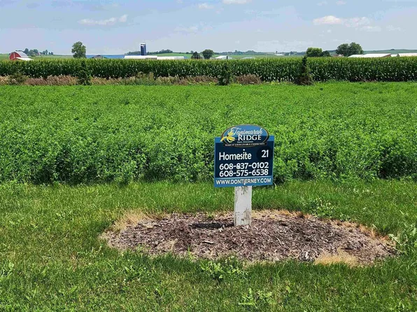 855 Capitol Drive #21, Dane, WI 53529