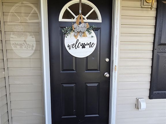 2nd image of 1209 Huron Way