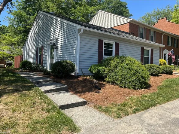 3959 E Valley Ct #A, Winston Salem, NC 27106