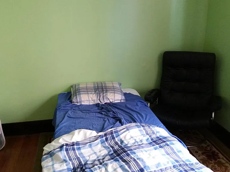 Room 2 to be rented