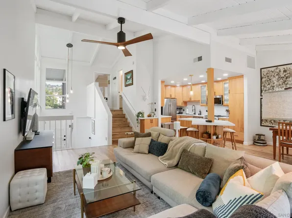 2856 Luciernaga St, Carlsbad, CA 92009