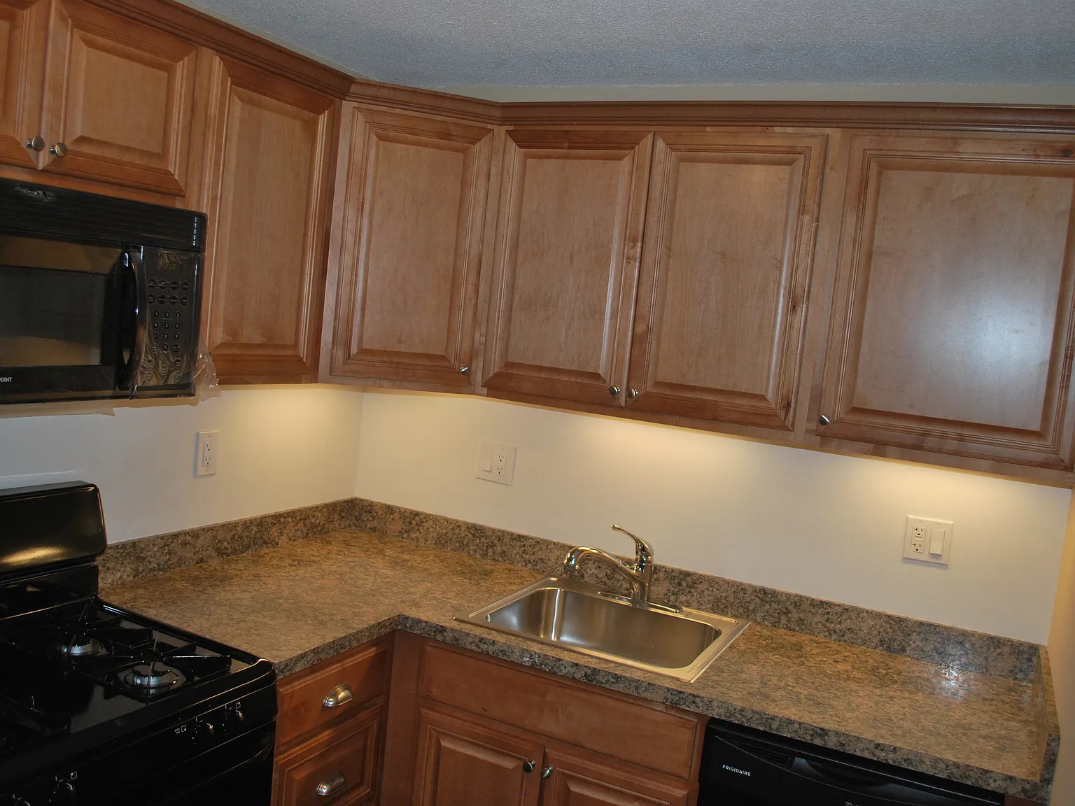 1 bed, 600 sqft, $1,850 — Photo 4