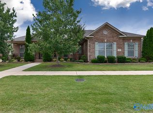 21 Forest Meadow Blvd, Huntsville, AL 35824