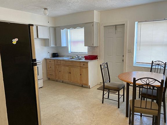 3rd image of 1099 49th St S #1