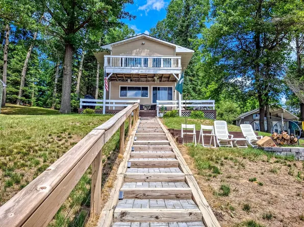 411 N Scott Dr, Farwell, MI 48622