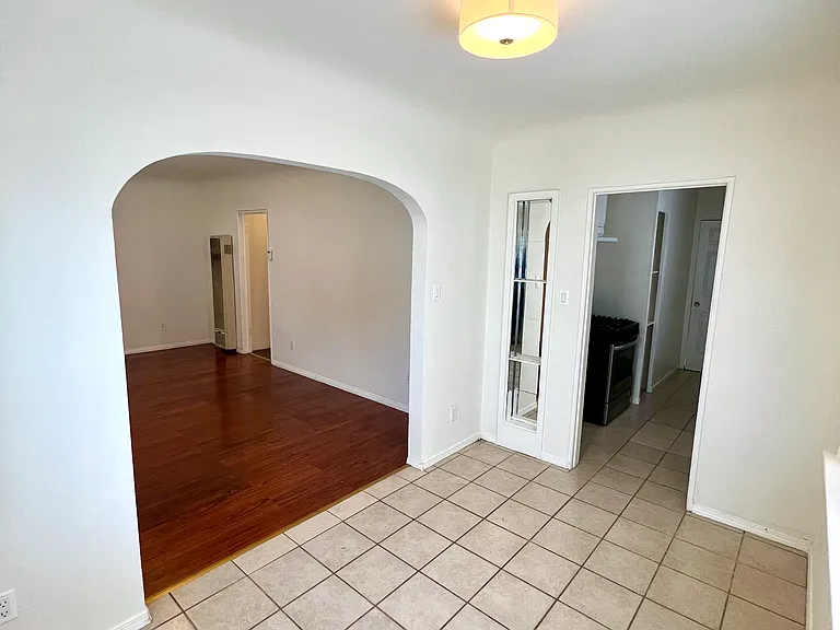 505 Edgewood St — Photo 9