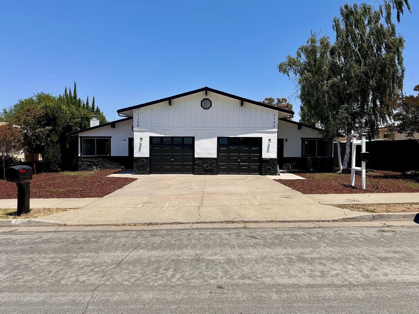 1152 Crescent Ln, Hollister, CA 95023 | Zillow