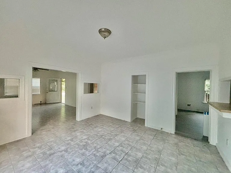 6124 Goforth St — Photo 13