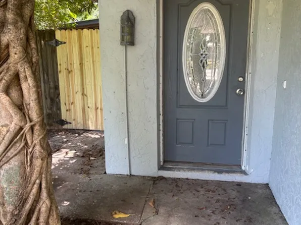 821 Indiana Ave #10, Fort Myers, FL 33919