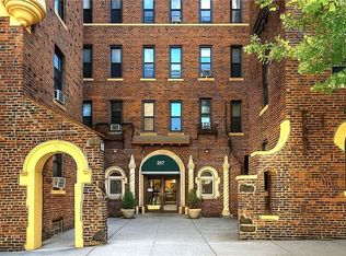 255 79th St APT B4, Brooklyn, NY 11209