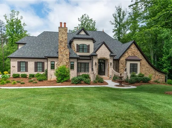 926 Limberlost Ln, Lewisville, NC 27023