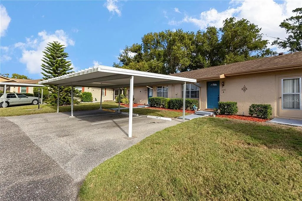2 bed, 2.0 bath, 984 sqft, $1,650 — Photo 2