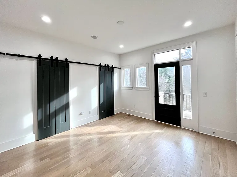 614 West Blvd — Photo 17