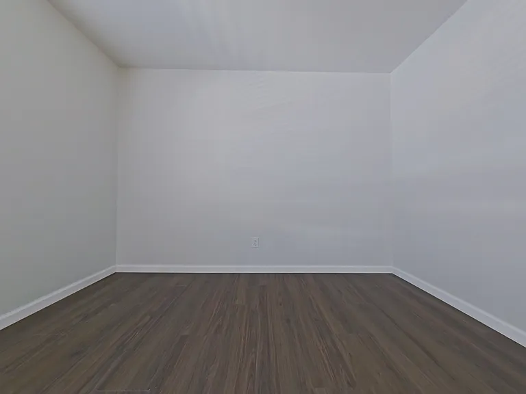 427 S Main St #4 — Photo 5