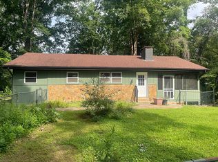 316 Lake Dr, Morganton, GA 30560