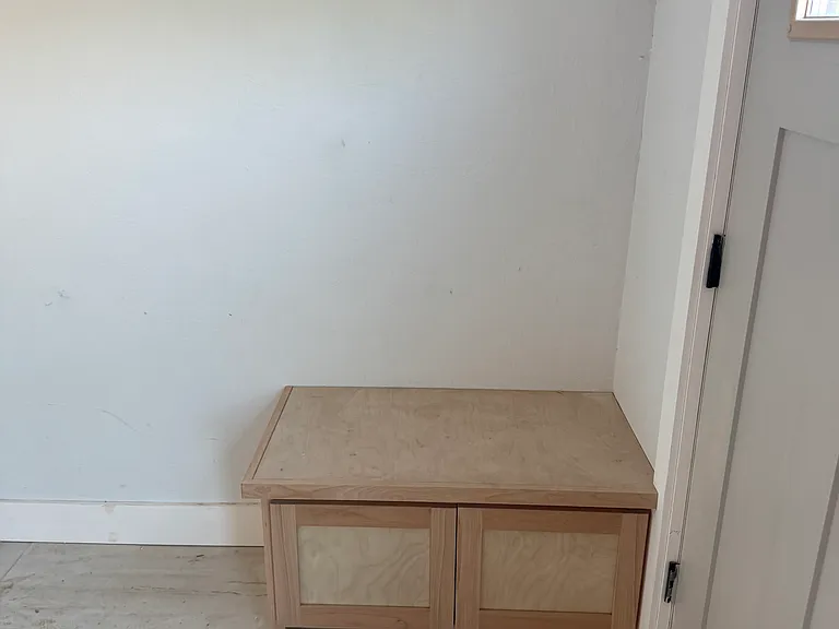 2420 Muzzy St — Photo 2