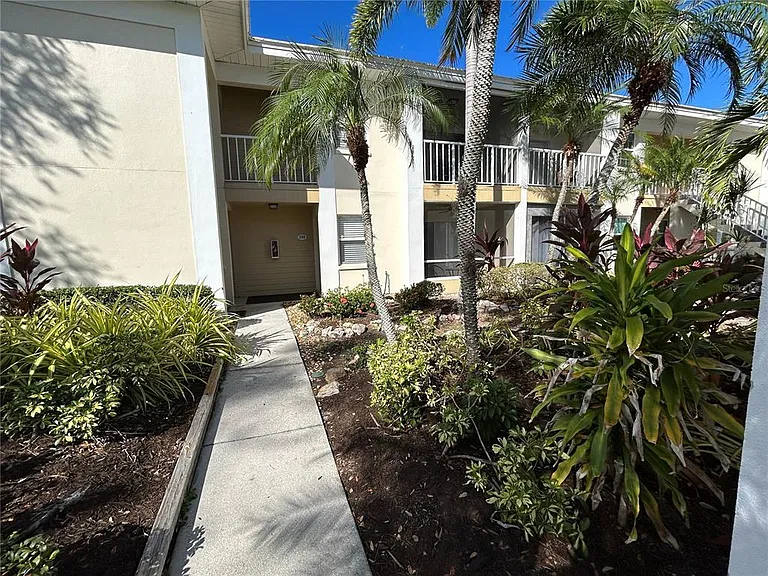 425 Cerromar Ter #359 — Photo 38