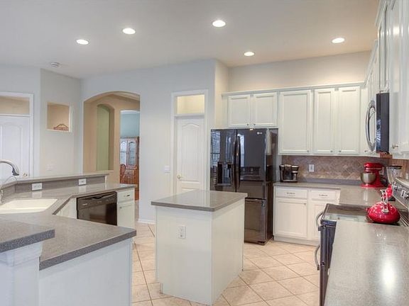 5th image of 11908 Mandevilla Ct