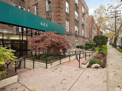 444 Middle Neck Rd APT 2A, Great Neck, NY, 11023