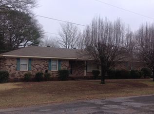 234 Farm Valley Dr, Hamilton, AL 35570