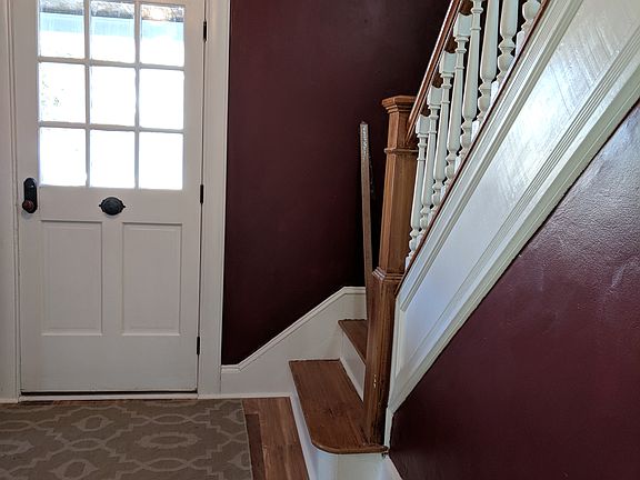 3rd image of 304 Winton Ave